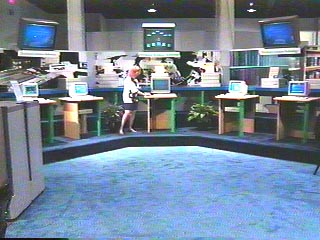 Dec World Booth (33kb)